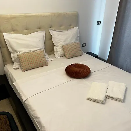 Alezzi Beach - Sea View Apartment