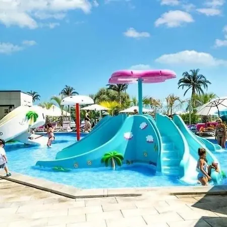 Alezzi Beach - Sea View Apartment Navodari