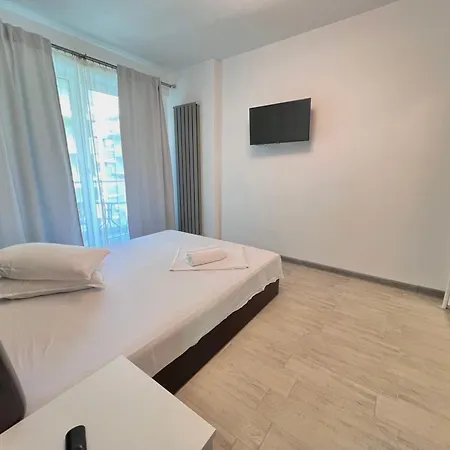Alezzi Beach - Sea View Apartment