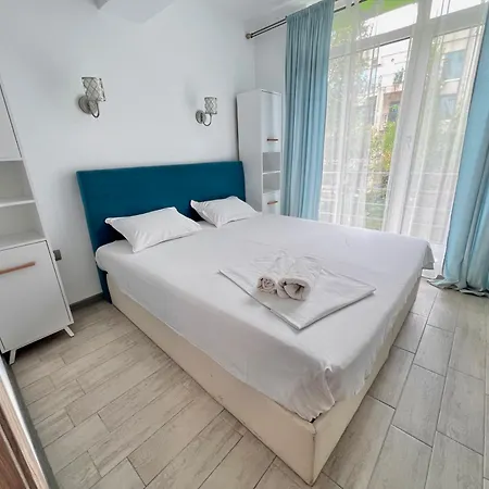 Apartment Alezzi - Sea View