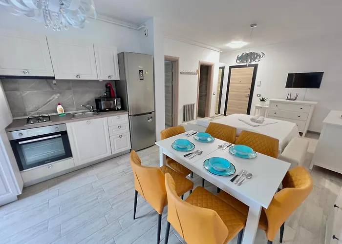 Alezzi - Sea View Apartman *