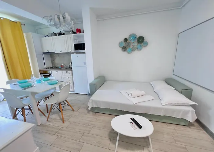 Alezzi - Sea View Apartman