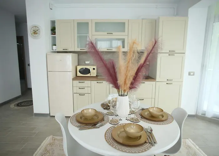 Alezzi - Sea View Apartman *